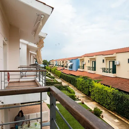 Bitzios Rent * Νικήτη