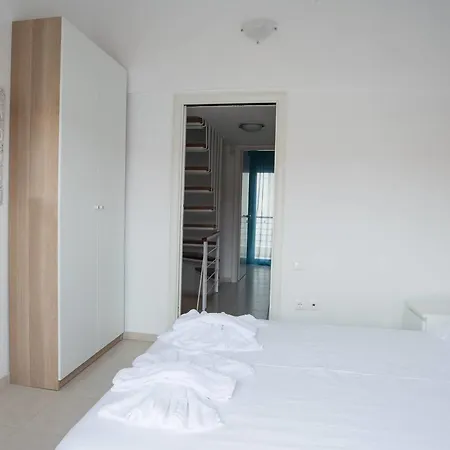 Bitzios Rent Nyaraló *