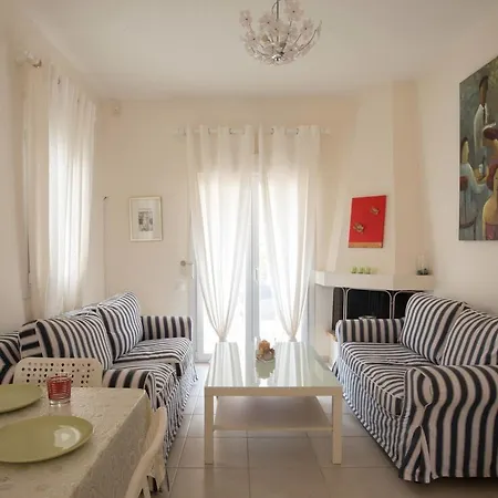 Bitzios Rent Nikíti